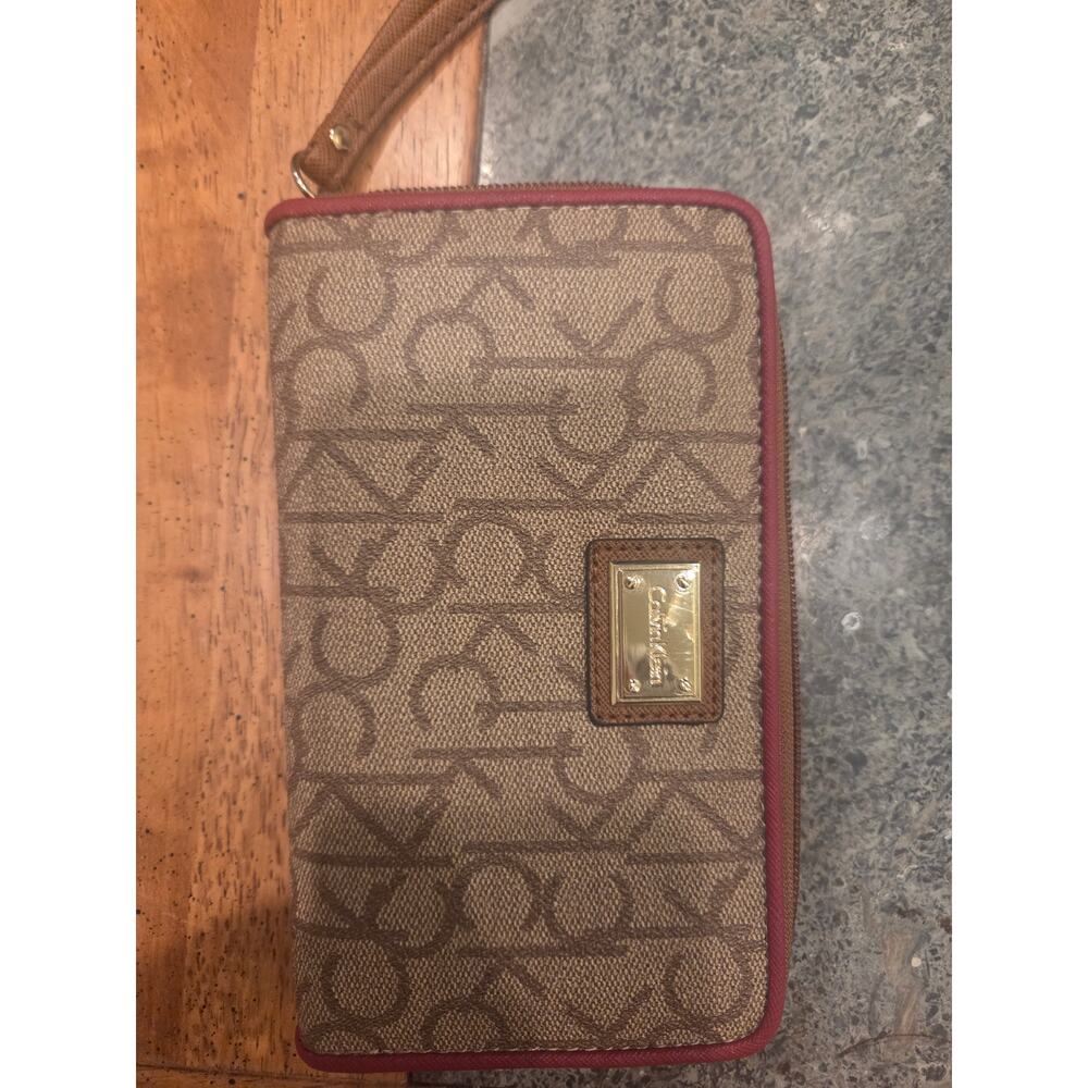 Calvin Klein Wristlet